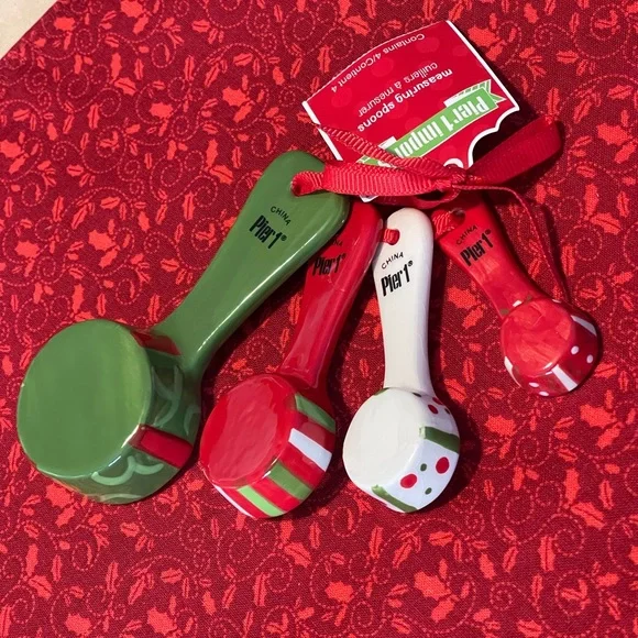Pier 1 Imports Holiday Ceramic Measuring Spoon Set – Hand-Painted,  Early 2000s - Picture 4 of 5